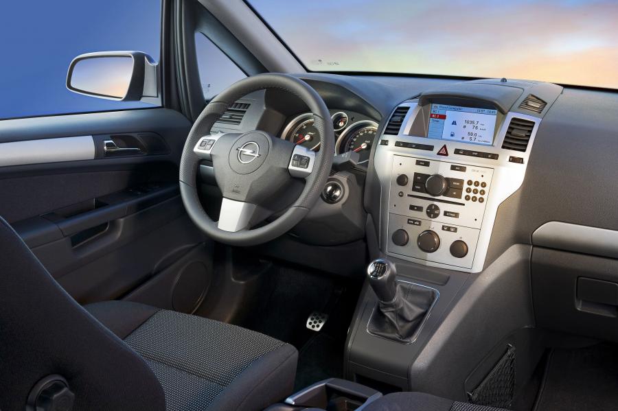  Opel Zafira 2008 года  (фото 52 из 72)